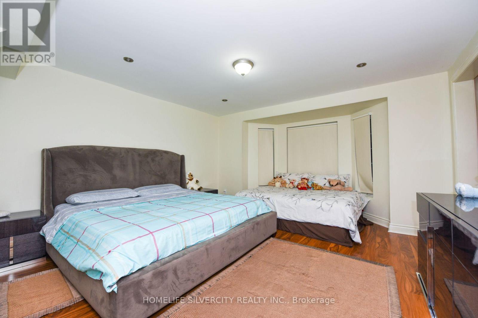 14707 Dixie Road, Caledon, Ontario  L7C 2M9 - Photo 34 - W12406362