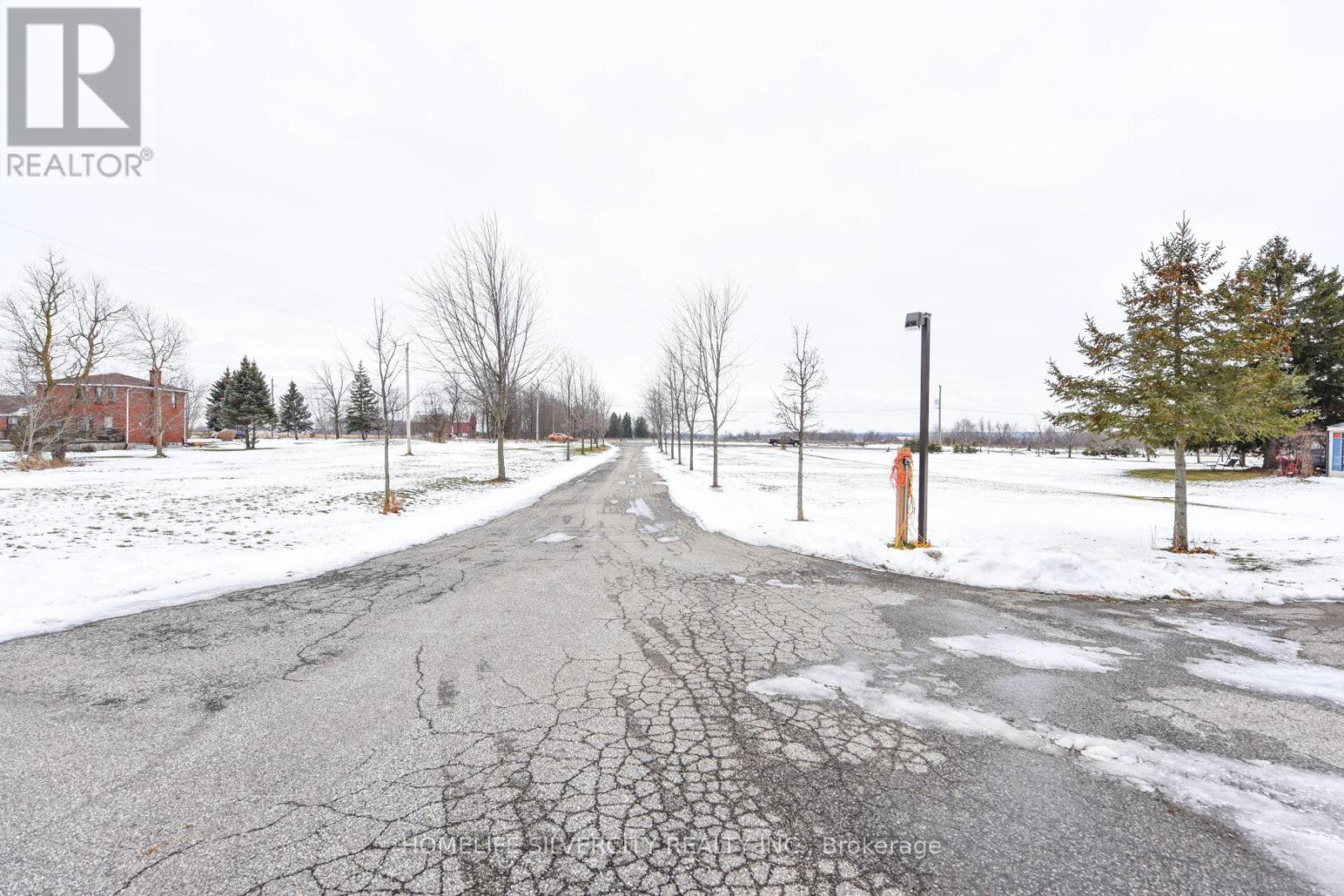 14707 Dixie Road, Caledon, Ontario  L7C 2M9 - Photo 40 - W12406362