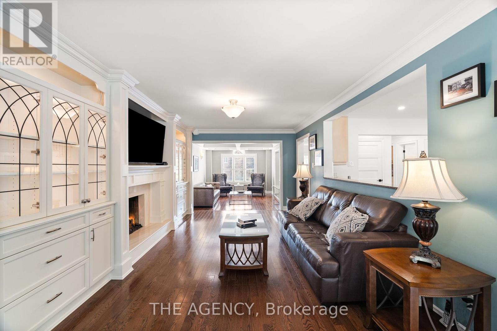 7 Stonegate Drive, Brampton, Ontario  L6Z 3L7 - Photo 7 - W12406369