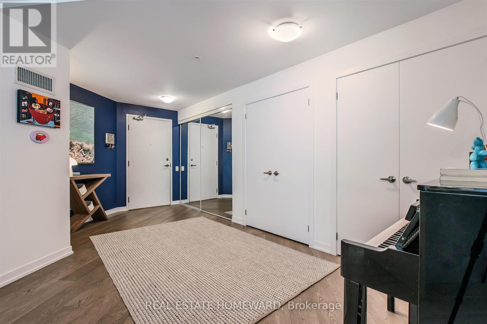 424 - 38 Howard Park Avenue, Toronto (Roncesvalles), Ontario  M6R 0A7 - Photo 18 - W12406388