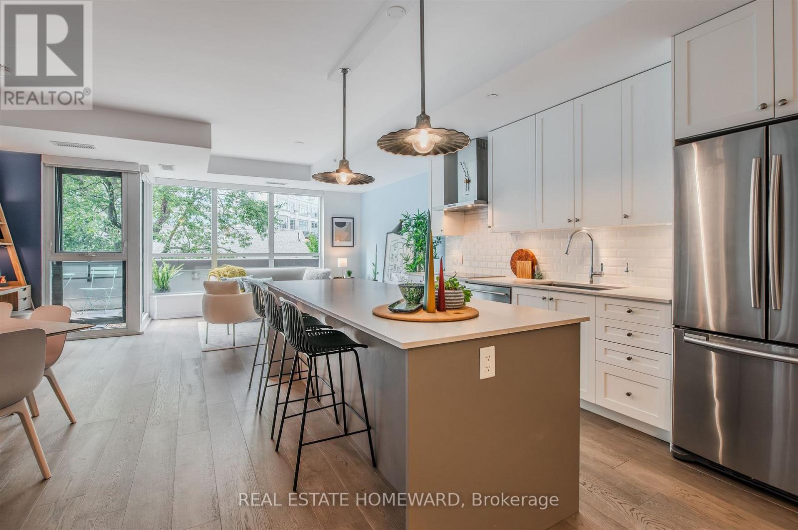 424 - 38 Howard Park Avenue, Toronto (Roncesvalles), Ontario  M6R 0A7 - Photo 6 - W12406388