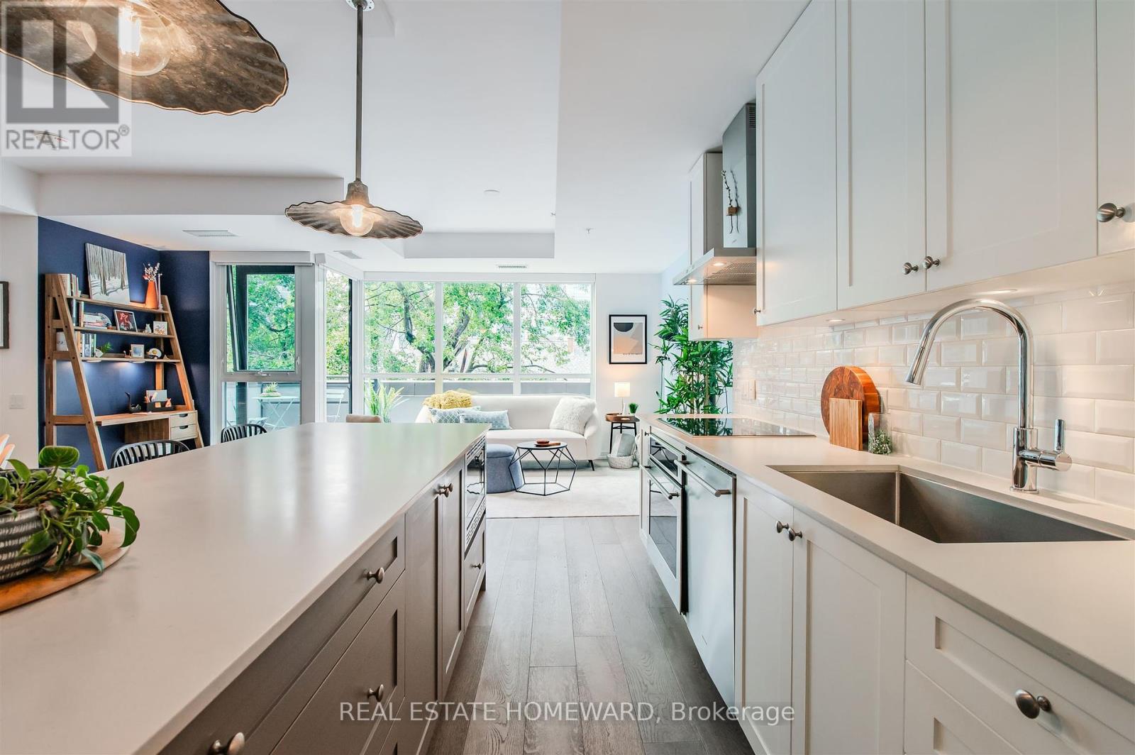 424 - 38 Howard Park Avenue, Toronto (Roncesvalles), Ontario  M6R 0A7 - Photo 7 - W12406388