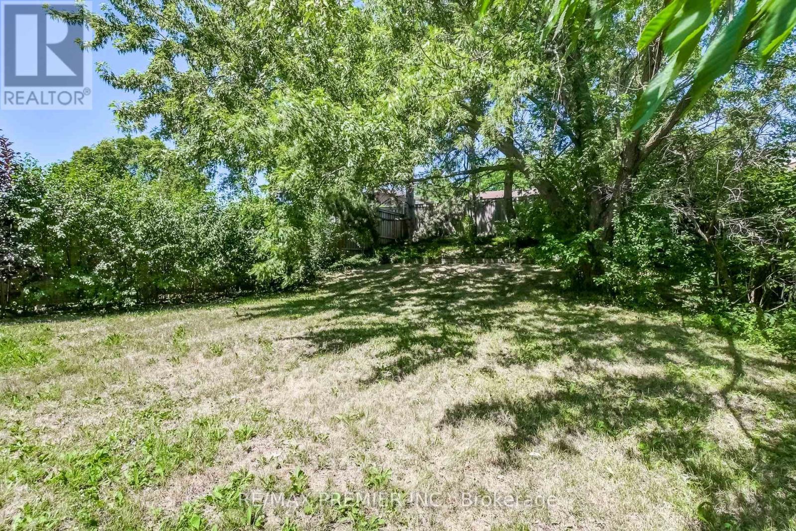 2395 Benedet Drive, Mississauga (Clarkson), Ontario  L5J 4H5 - Photo 27 - W12406411