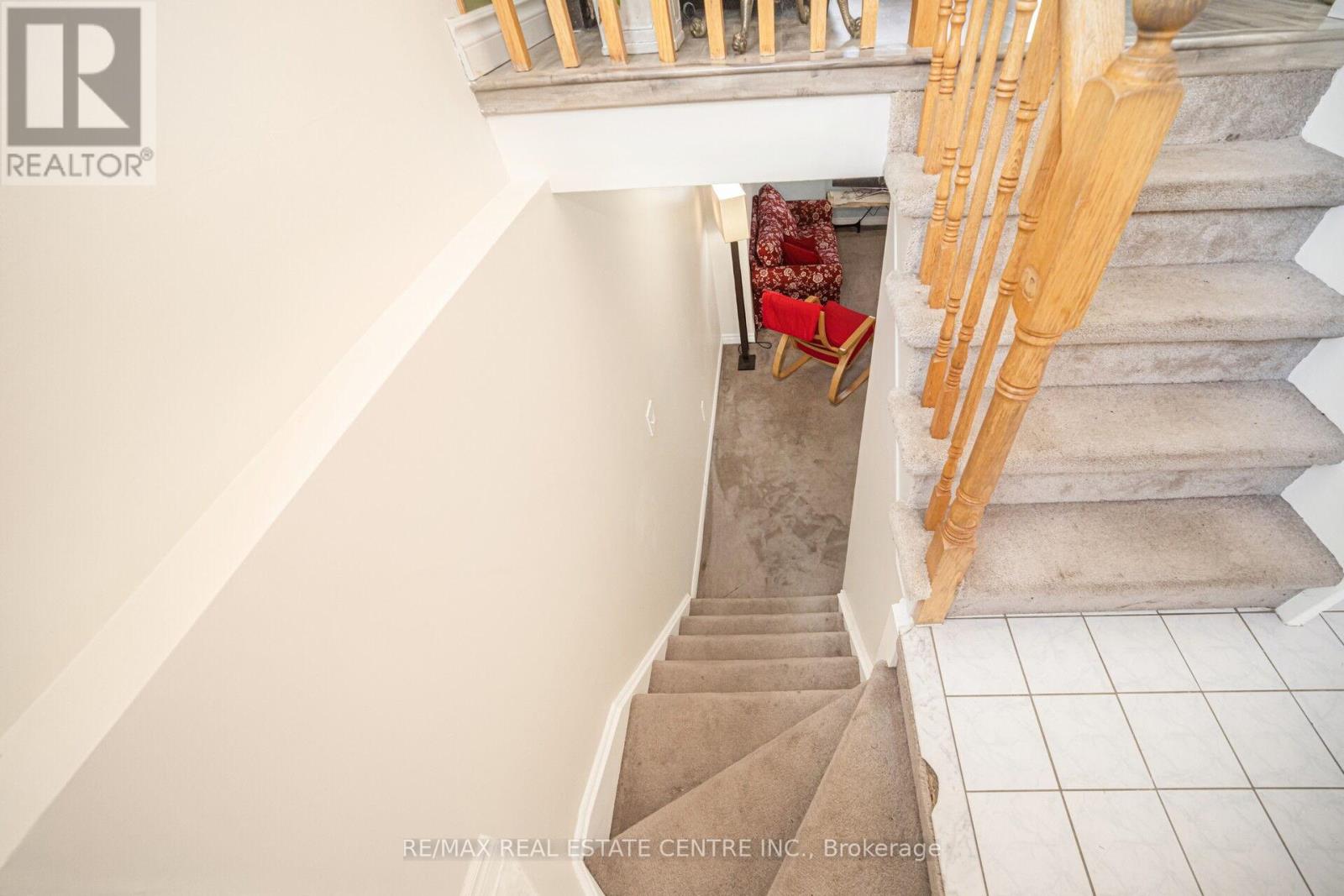 19 Silkwood Crescent, Brampton, Ontario  L6X 4L1 - Photo 24 - W12406450