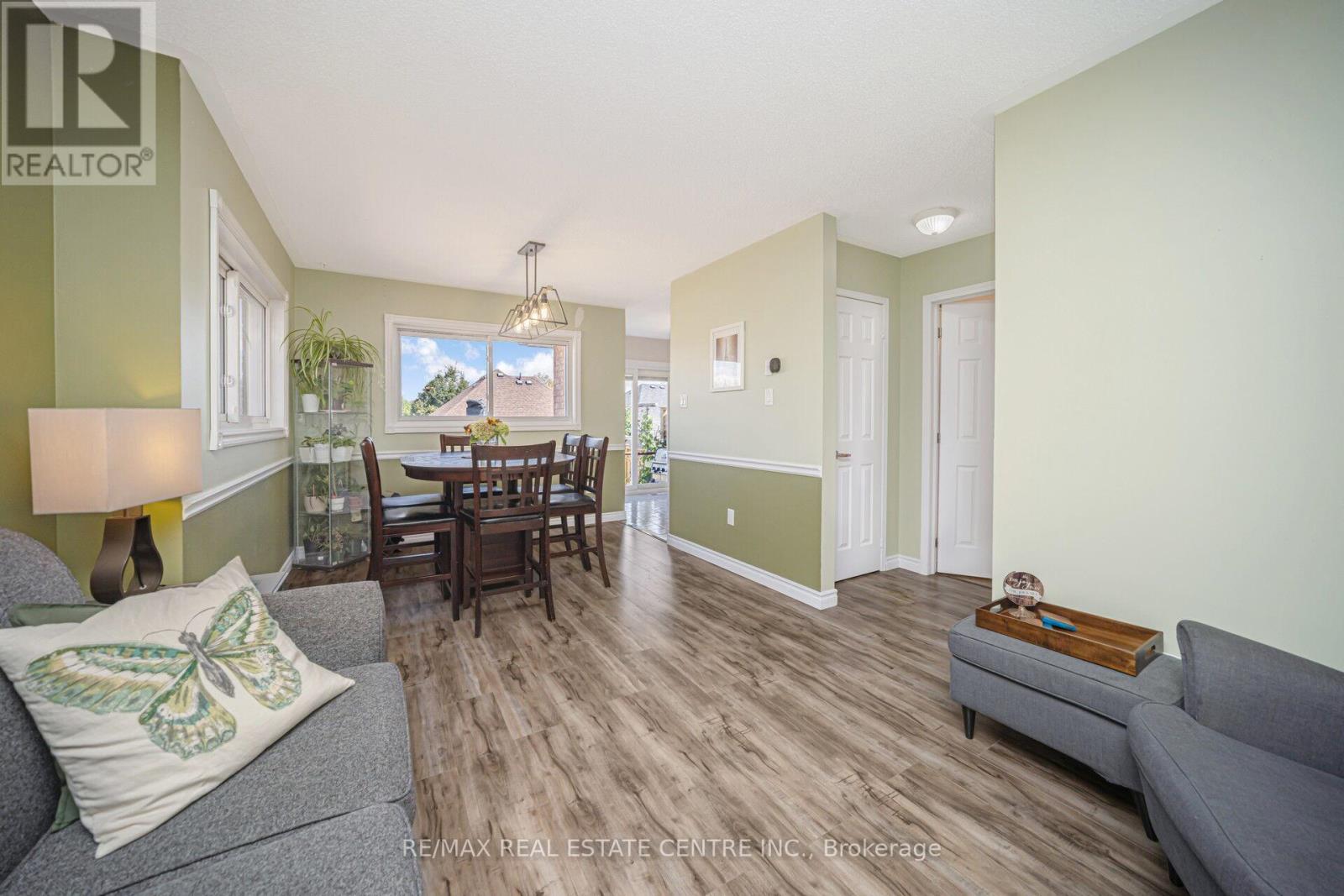 19 Silkwood Crescent, Brampton, Ontario  L6X 4L1 - Photo 9 - W12406450