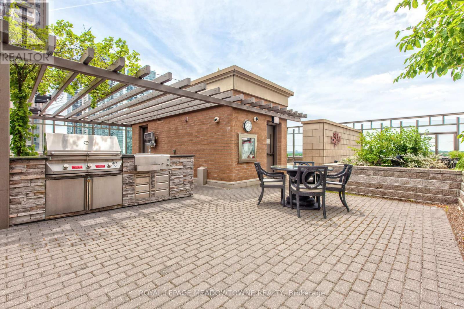 307 - 385 Prince Of Wales Drive, Mississauga (City Centre), Ontario  L5B 0C6 - Photo 22 - W12406458