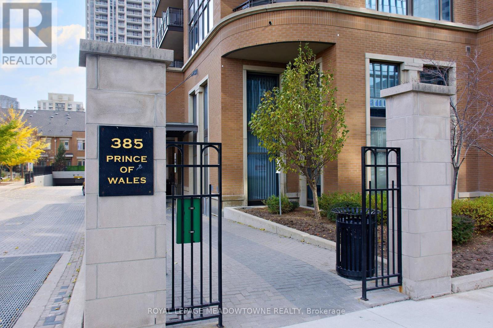 307 - 385 Prince Of Wales Drive, Mississauga (City Centre), Ontario  L5B 0C6 - Photo 30 - W12406458