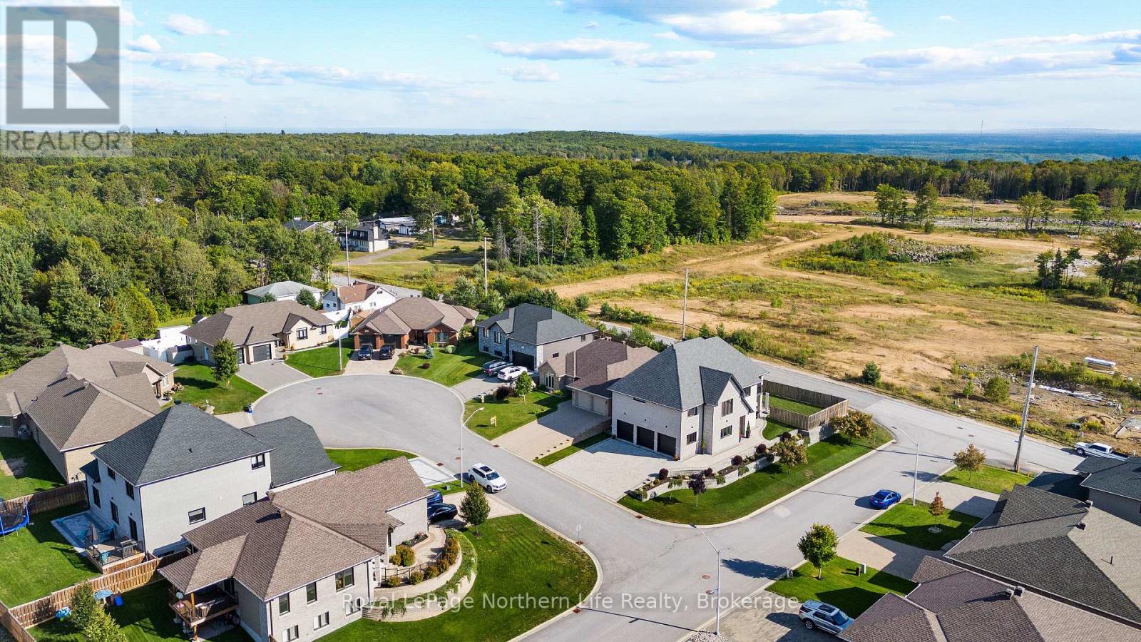 5 Zephyr Heights, North Bay, Ontario  P1B 8G2 - Photo 3 - X12406469