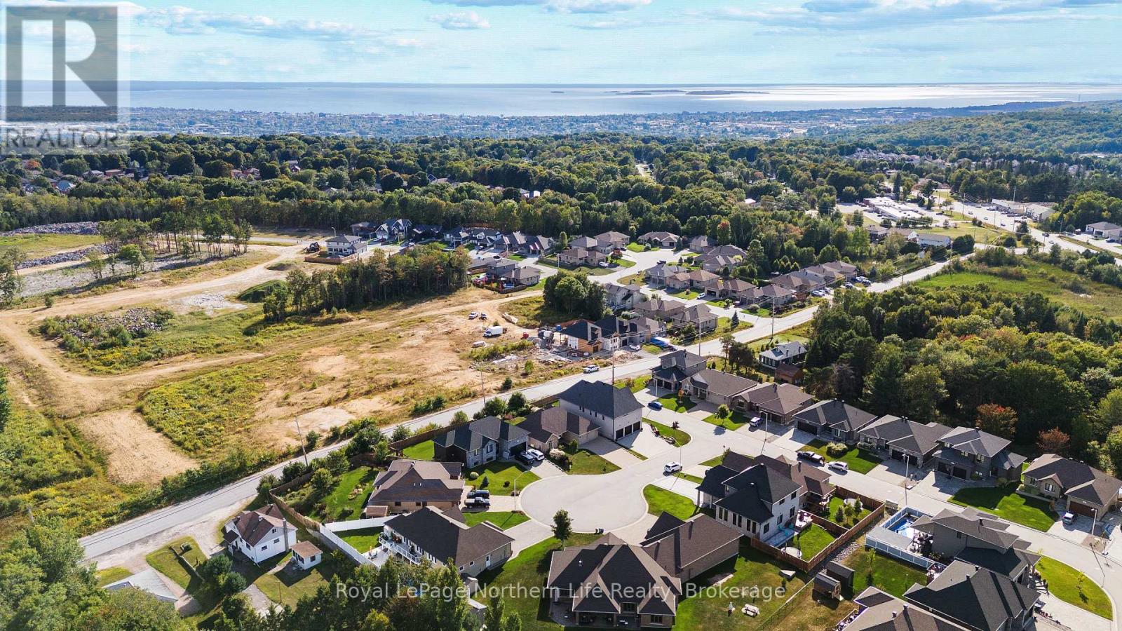 5 Zephyr Heights, North Bay, Ontario  P1B 8G2 - Photo 4 - X12406469