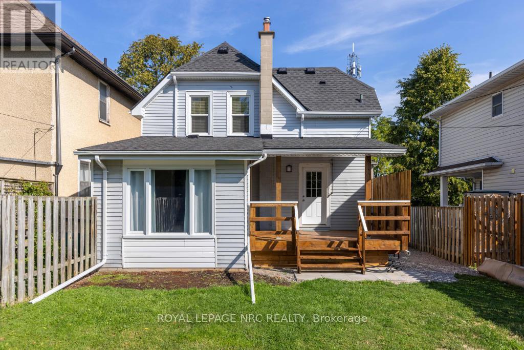 30 Walnut Street, St. Catharines, Ontario  L2T 1H5 - Photo 21 - X12406392