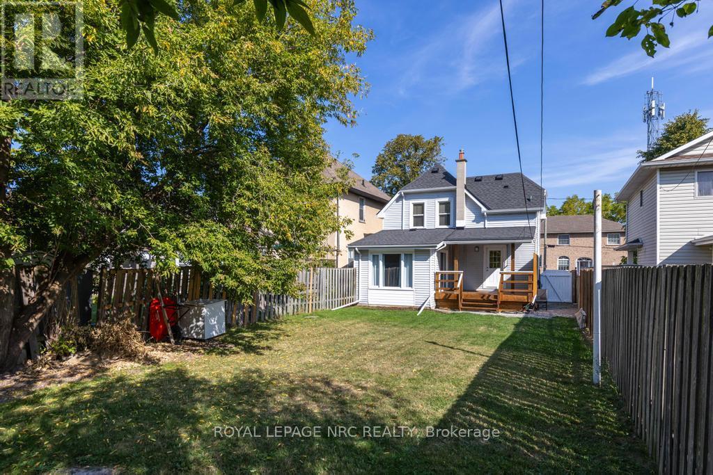 30 Walnut Street, St. Catharines, Ontario  L2T 1H5 - Photo 26 - X12406392