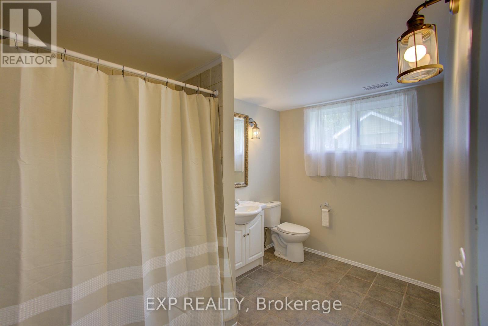 109 Mcgivern Street, Mapleton, Ontario  N0G 2K0 - Photo 17 - X12406428