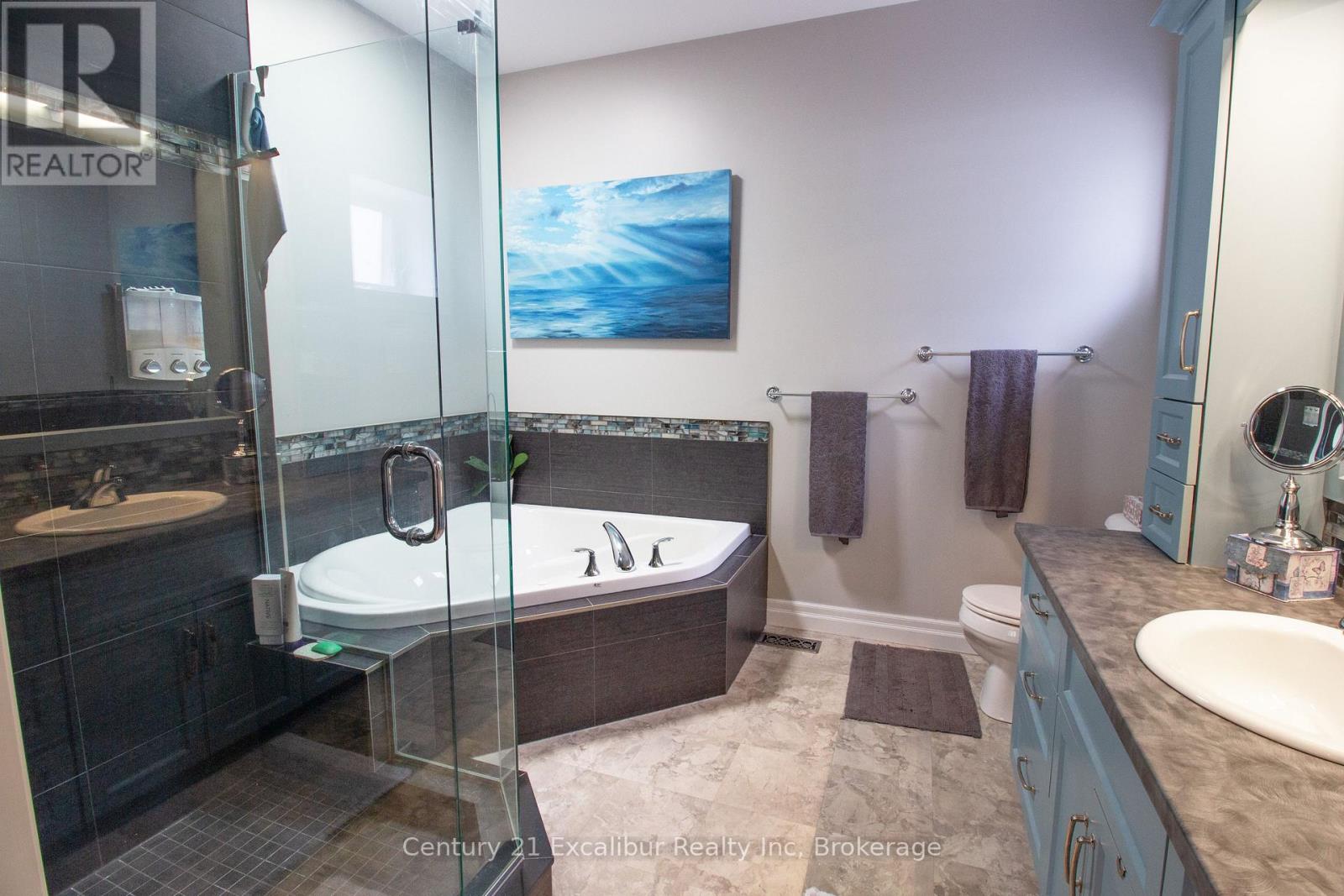 566 St. Patrick Street E, Centre Wellington, Ontario  N1M 1N2 - Photo 14 - X12282986