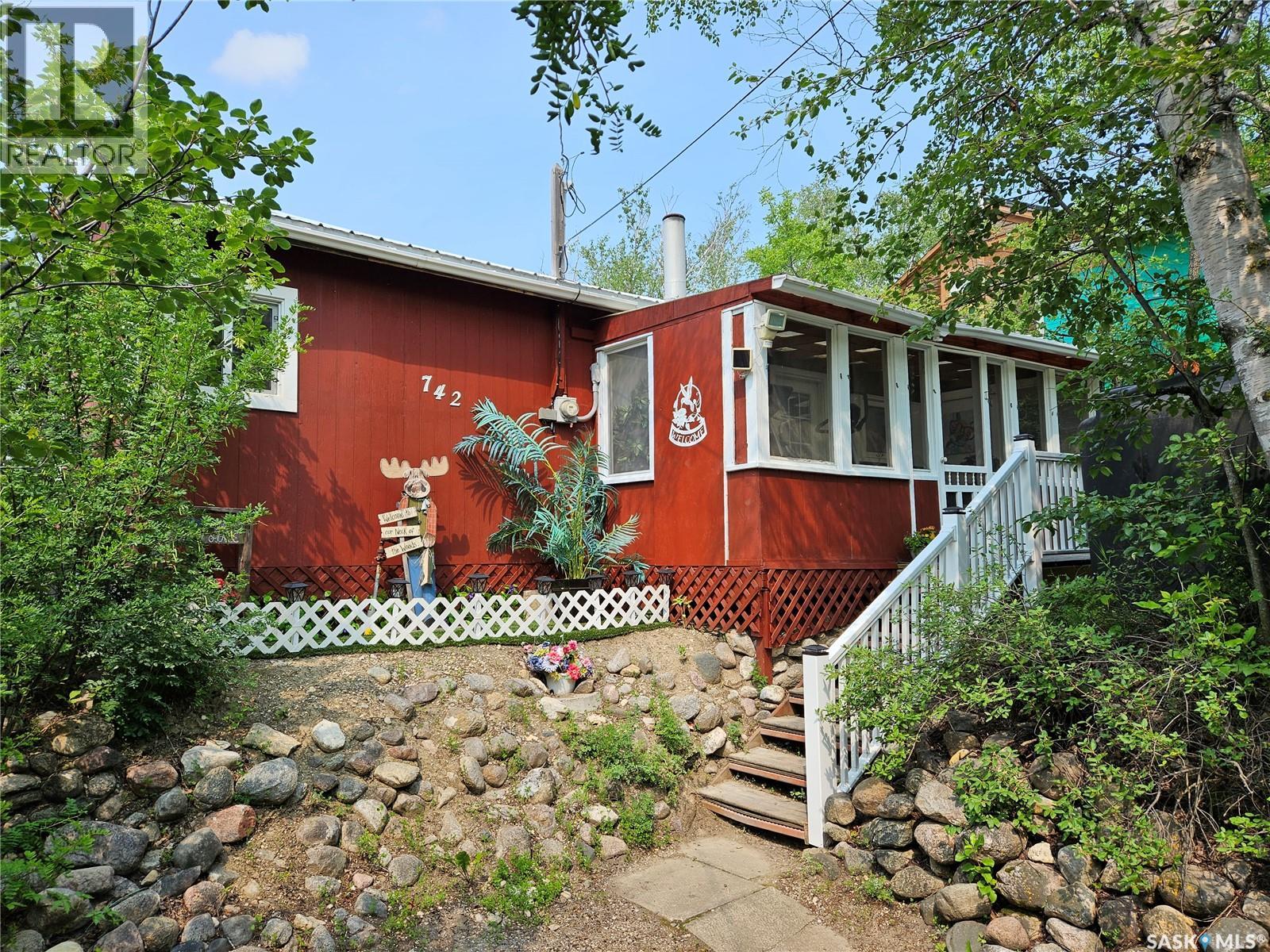 742 Lakeside Avenue, White Bear Ir 70, Saskatchewan  S0C 0R0 - Photo 3 - SK018431