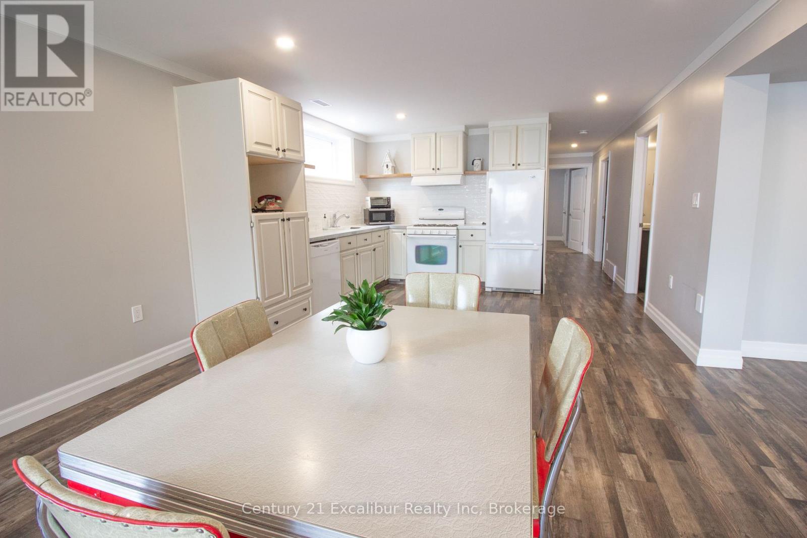 566 St. Patrick Street E, Centre Wellington, Ontario  N1M 1N2 - Photo 21 - X12282986