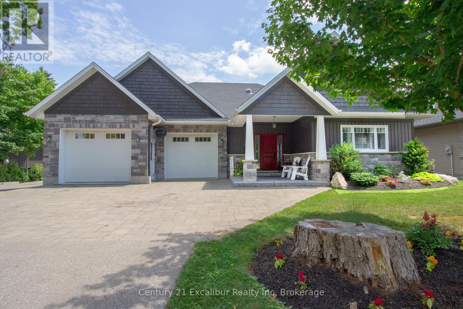 566 ST. PATRICK STREET E, Centre Wellington, Ontario