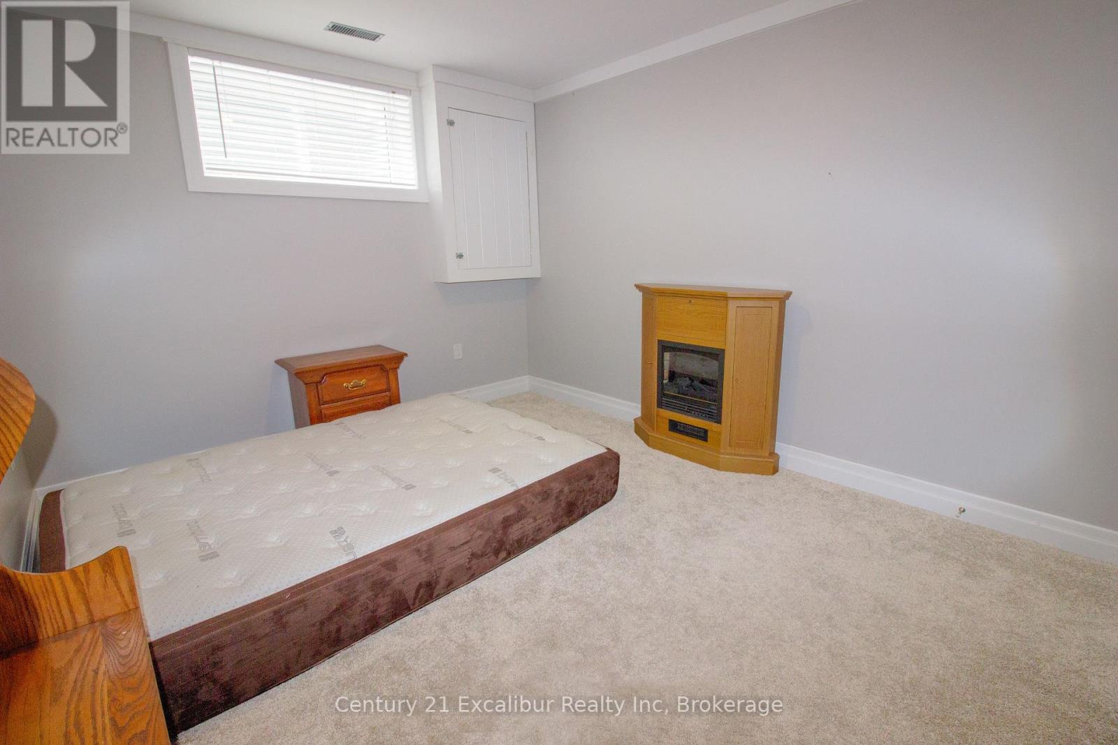 566 St. Patrick Street E, Centre Wellington, Ontario  N1M 1N2 - Photo 25 - X12282986