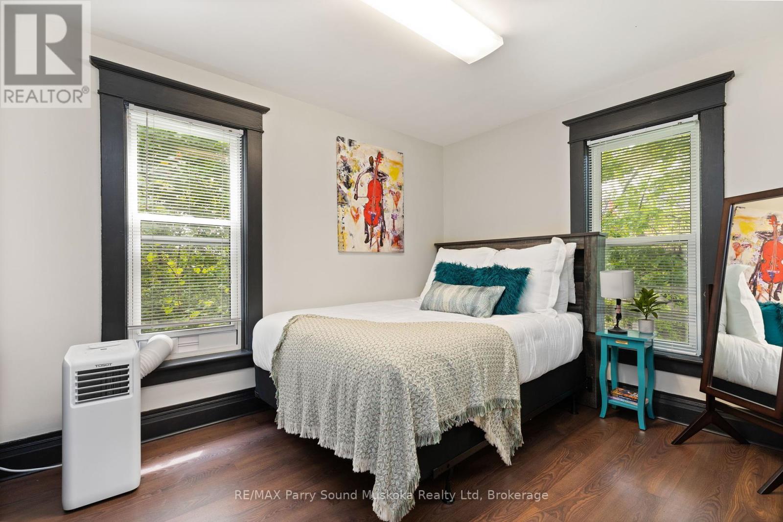 97 James Street, Parry Sound, Ontario  P2A 1T7 - Photo 8 - X12365474