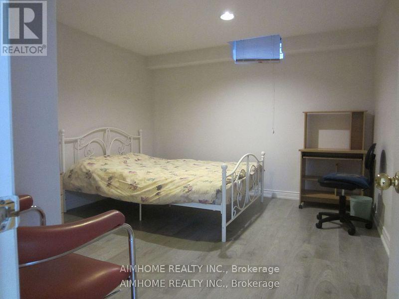 33 Townley Avenue, Markham, Ontario  L3S 3S3 - Photo 10 - N12385819