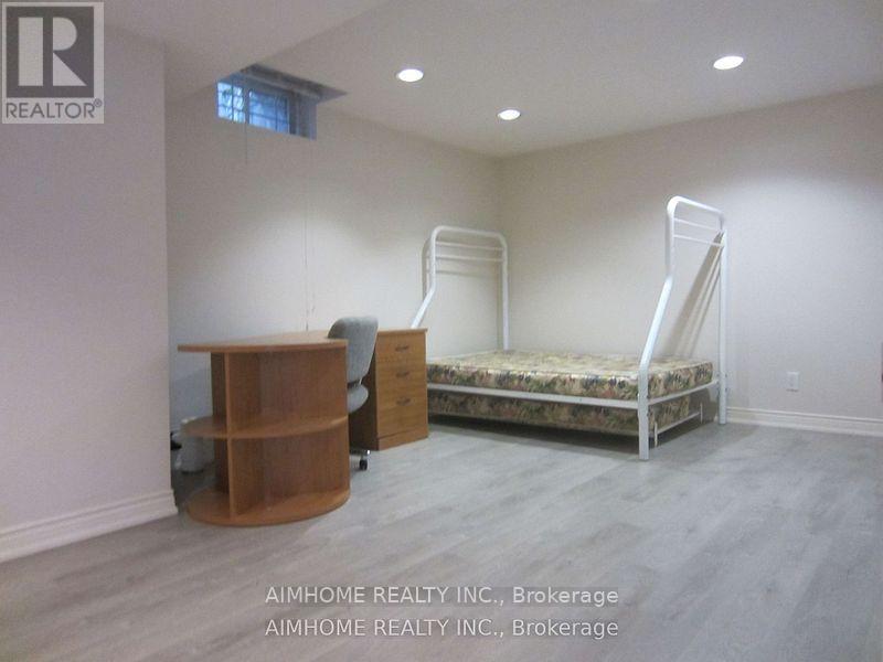 33 Townley Avenue, Markham, Ontario  L3S 3S3 - Photo 11 - N12385819
