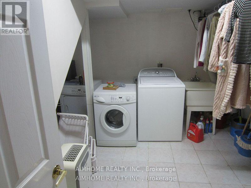 33 Townley Avenue, Markham, Ontario  L3S 3S3 - Photo 13 - N12385819