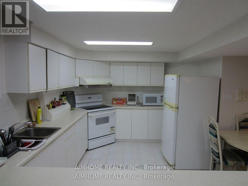 33 Townley Avenue, Markham, Ontario  L3S 3S3 - Photo 7 - N12385819