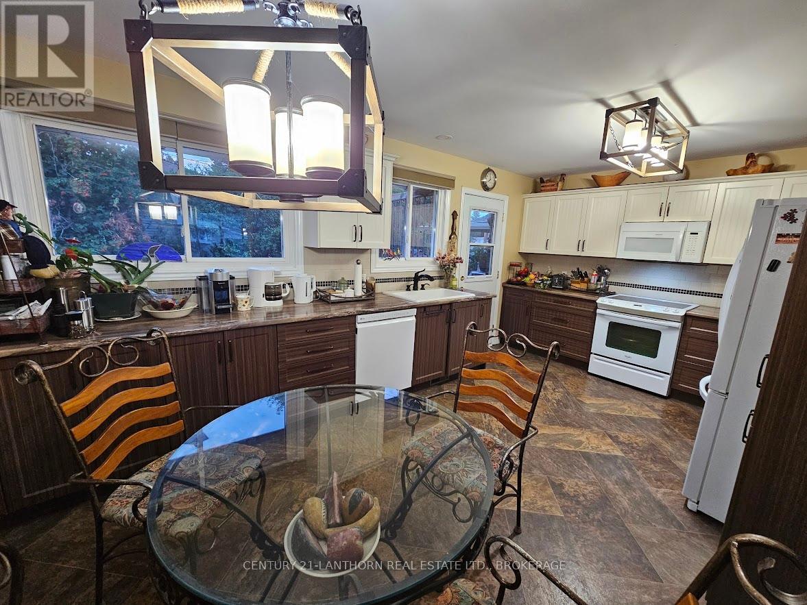 Property at 197 KING STREET image 3