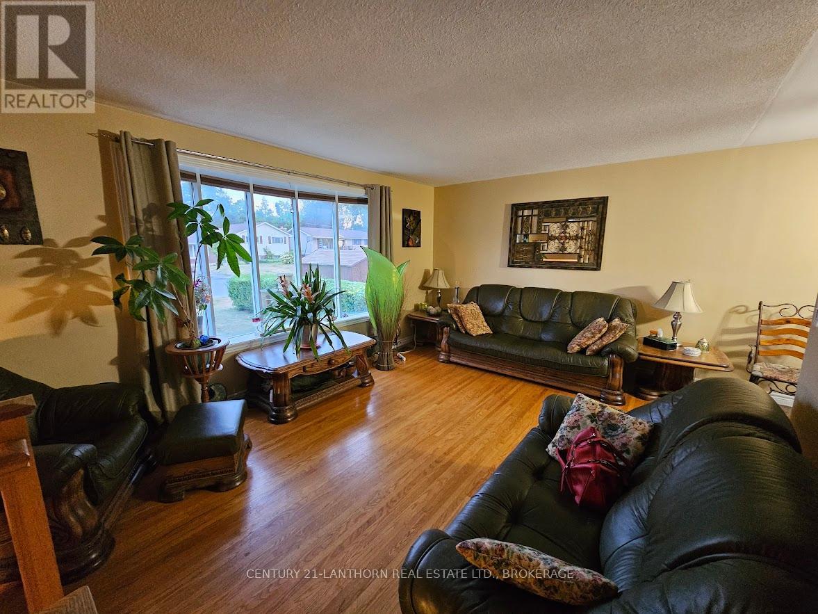 Property at 197 KING STREET image 2