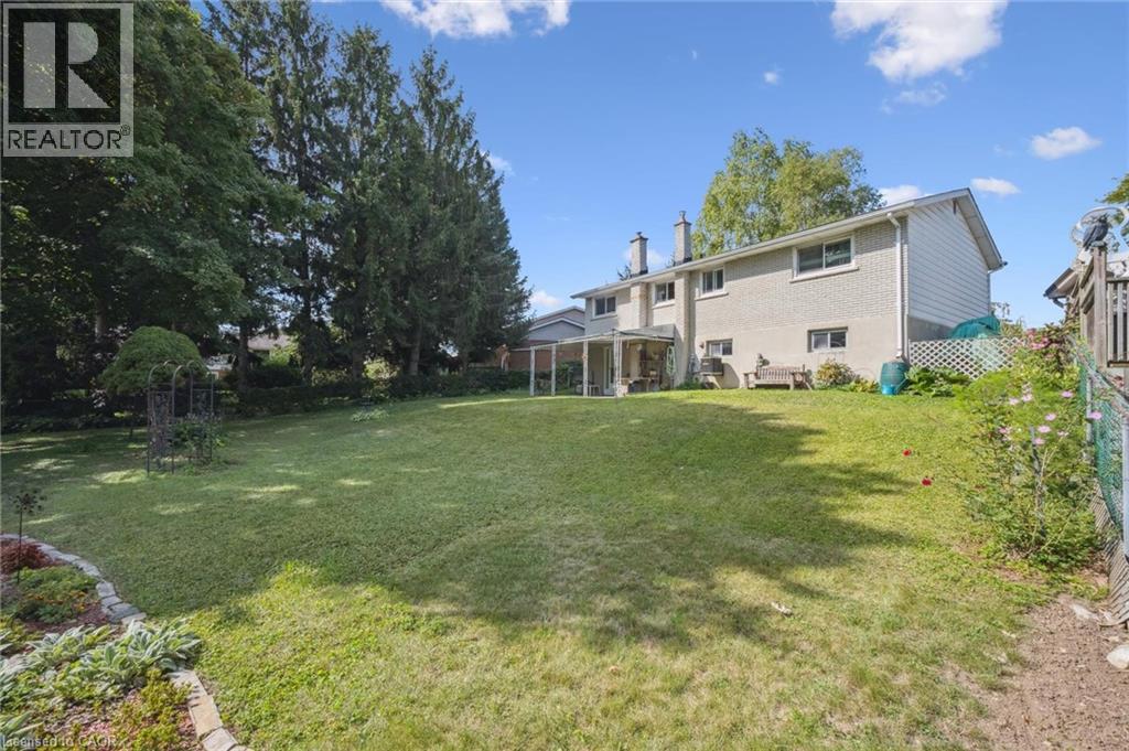 32 Lambert Place, Kitchener, Ontario  N2A 1N1 - Photo 33 - 40769974