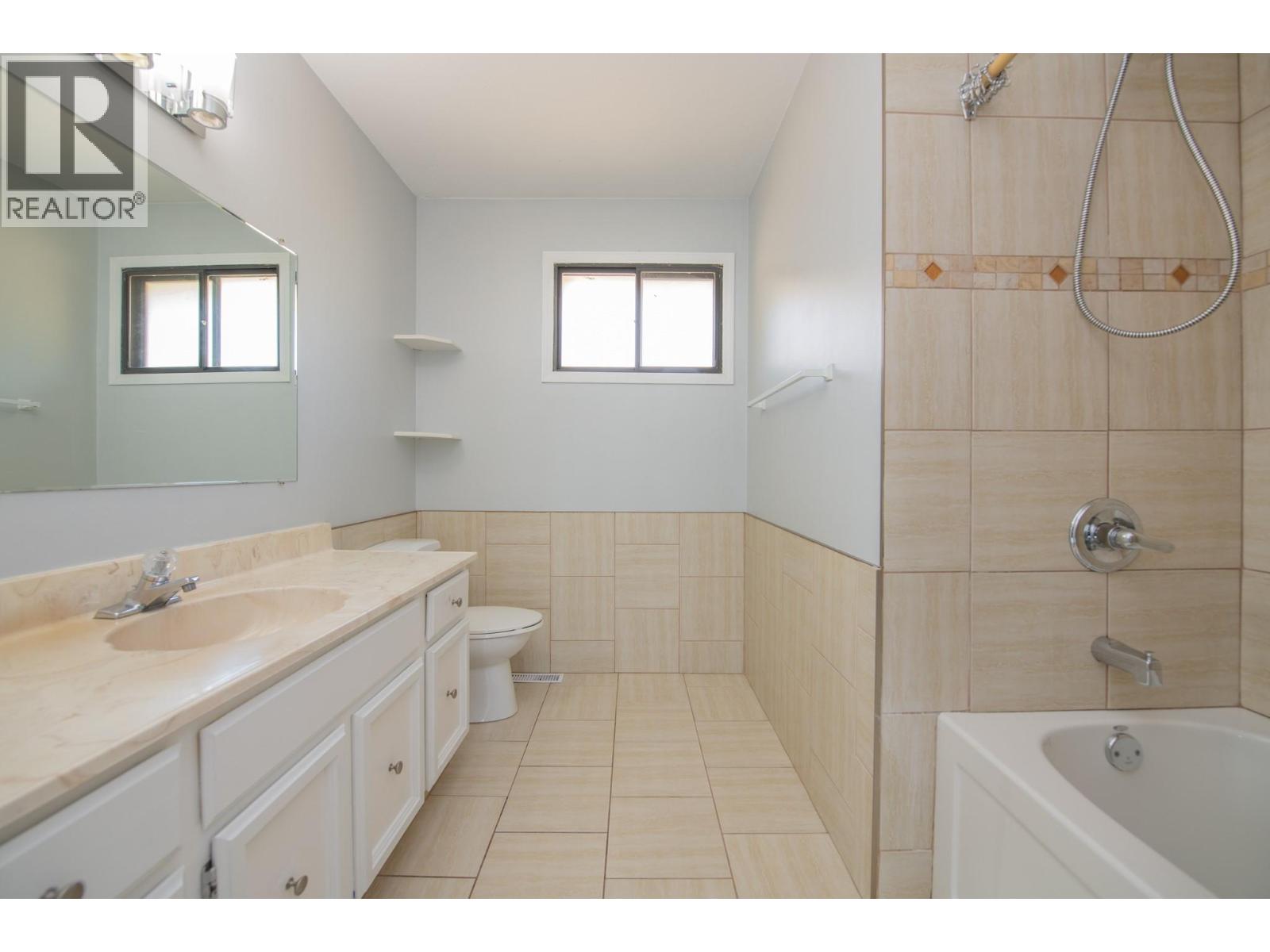7421 Tronson Road, Vernon, British Columbia  V1H 1S4 - Photo 25 - 10362885