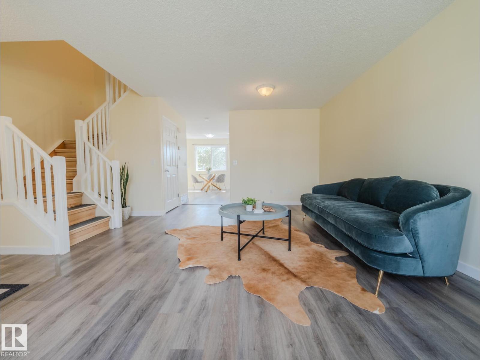 15013 135a St Nw, Edmonton, Alberta  T6V 1N1 - Photo 2 - E4450204