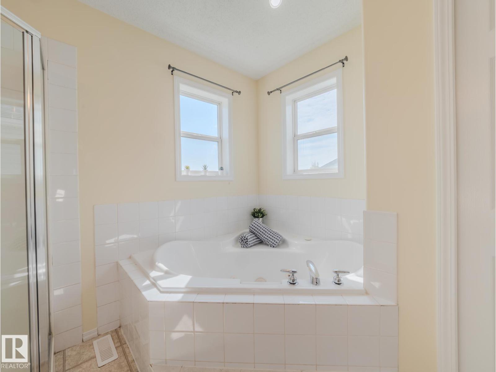 15013 135a St Nw, Edmonton, Alberta  T6V 1N1 - Photo 41 - E4450204