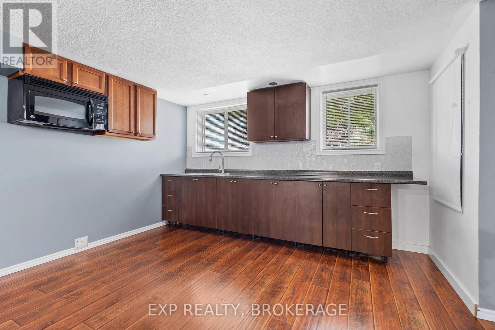 926 Cresthill Street, Kingston, Ontario  K7P 1H7 - Photo 34 - X12406571