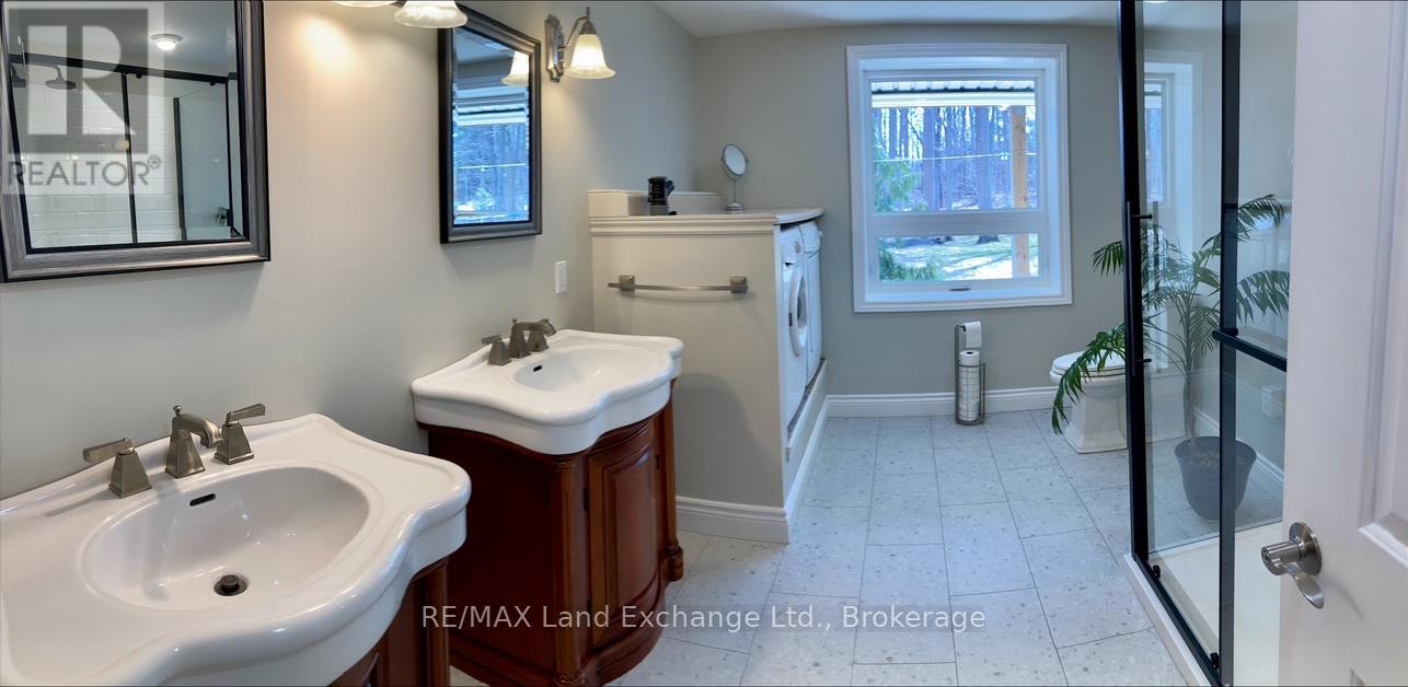 3 Green Brae Crescent, Huron-Kinloss, Ontario  N2Z 0B3 - Photo 25 - X12205445