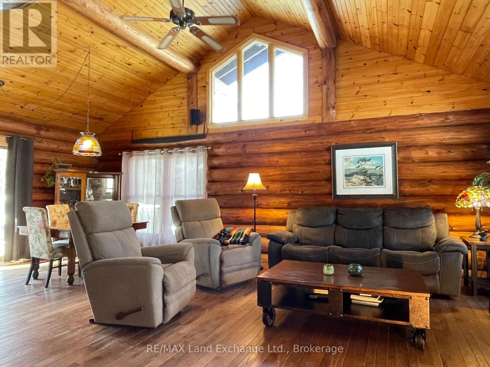 3 Green Brae Crescent, Huron-Kinloss, Ontario  N2Z 0B3 - Photo 8 - X12205445
