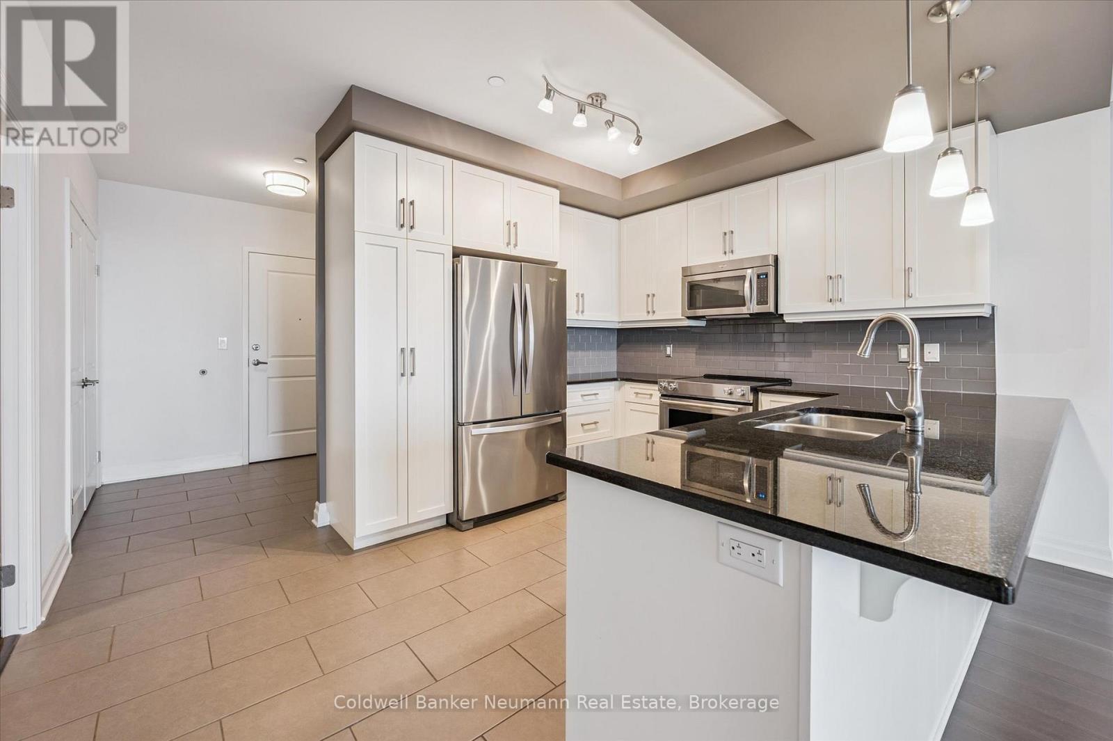 1408 - 160 Macdonell Street, Guelph (Downtown), Ontario  N1H 0A9 - Photo 8 - X12404950