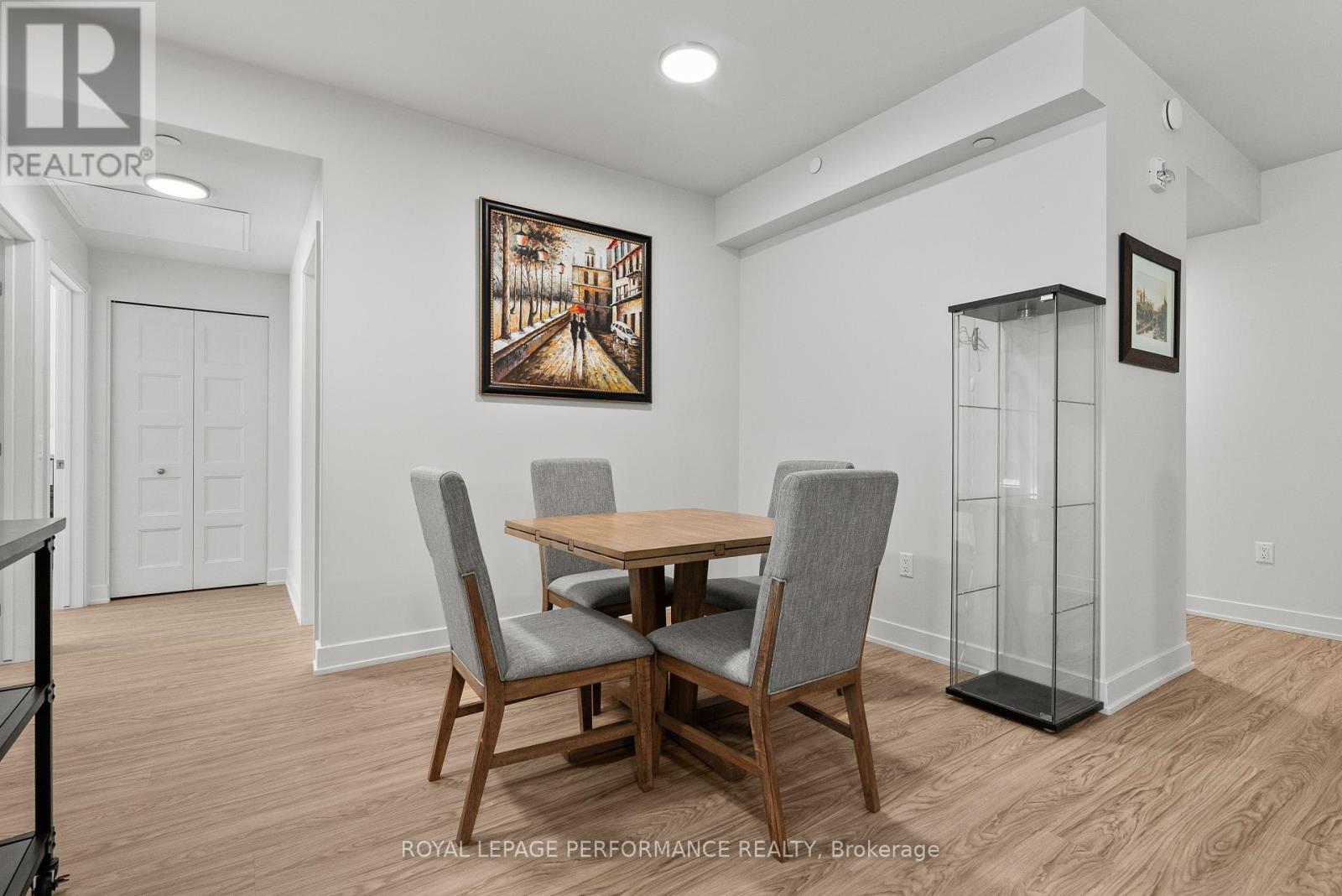 101 - 70 Vieux-Silo Street, Ottawa, Ontario  K1E 0B8 - Photo 11 - X12406597