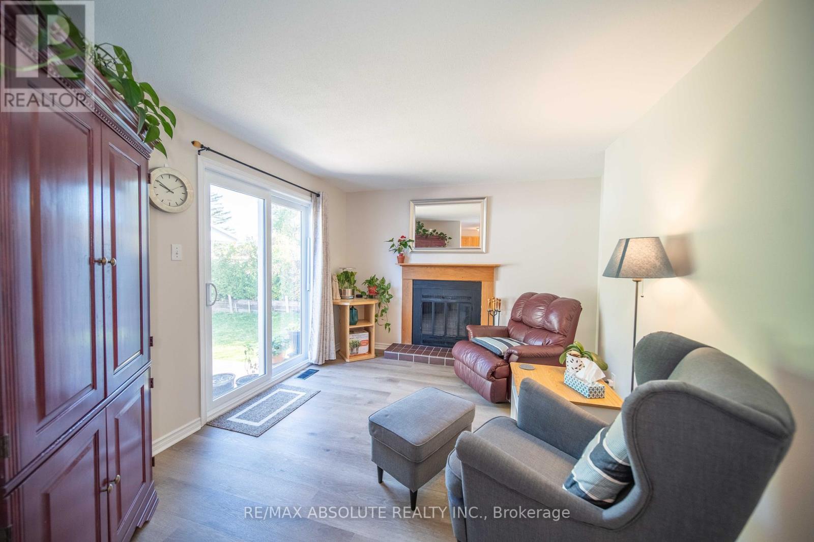 198 Hoylake Crescent, Ottawa, Ontario  K1E 2M8 - Photo 20 - X12406624