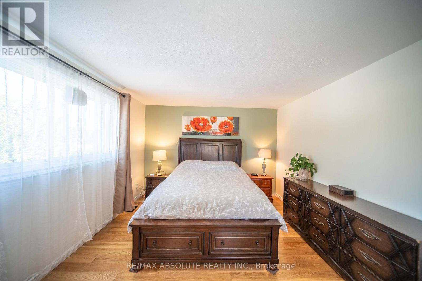 198 Hoylake Crescent, Ottawa, Ontario  K1E 2M8 - Photo 22 - X12406624