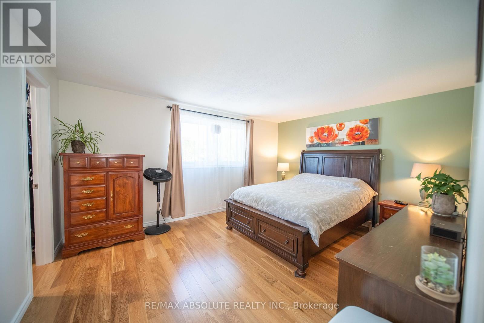 198 Hoylake Crescent, Ottawa, Ontario  K1E 2M8 - Photo 23 - X12406624