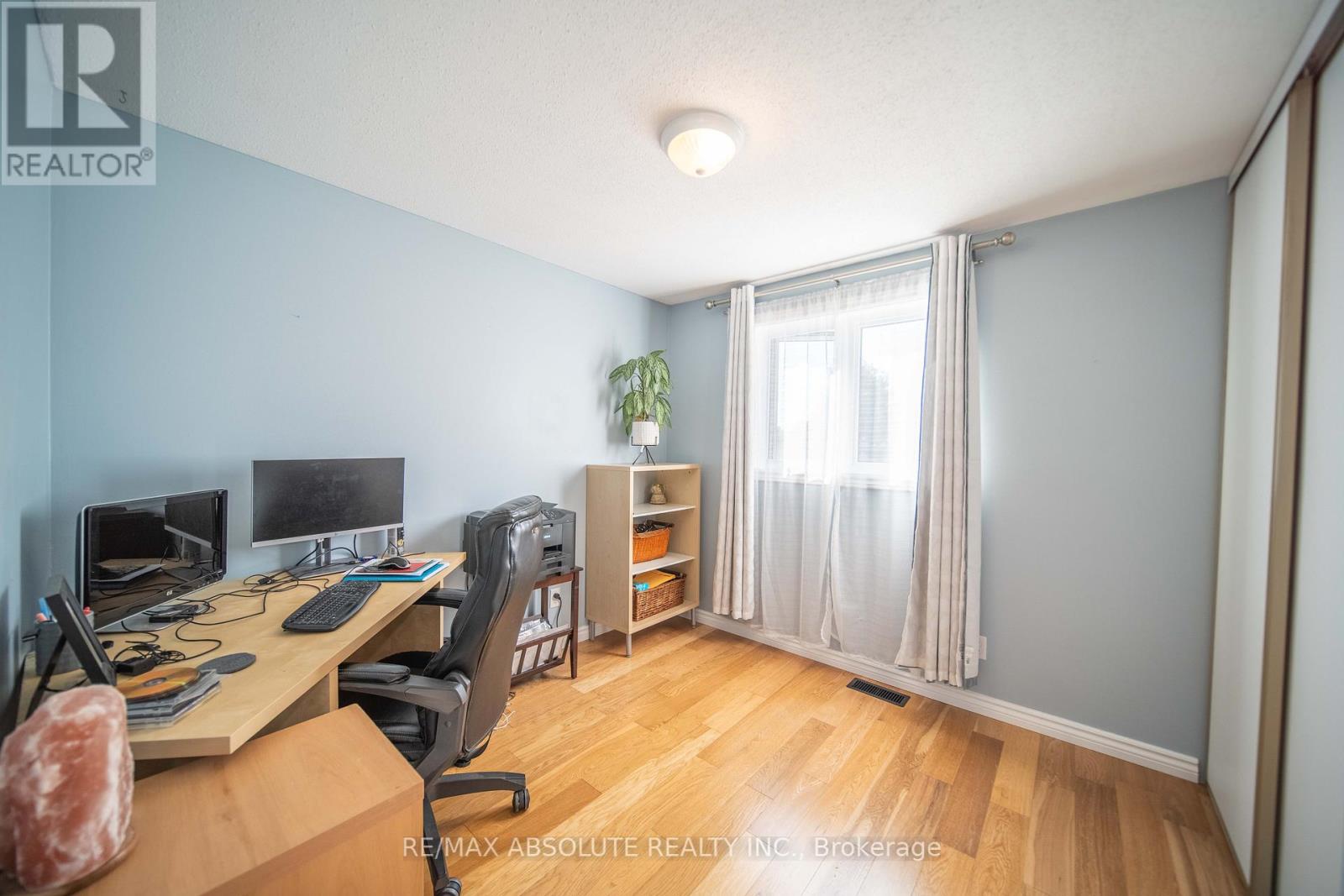 198 Hoylake Crescent, Ottawa, Ontario  K1E 2M8 - Photo 27 - X12406624