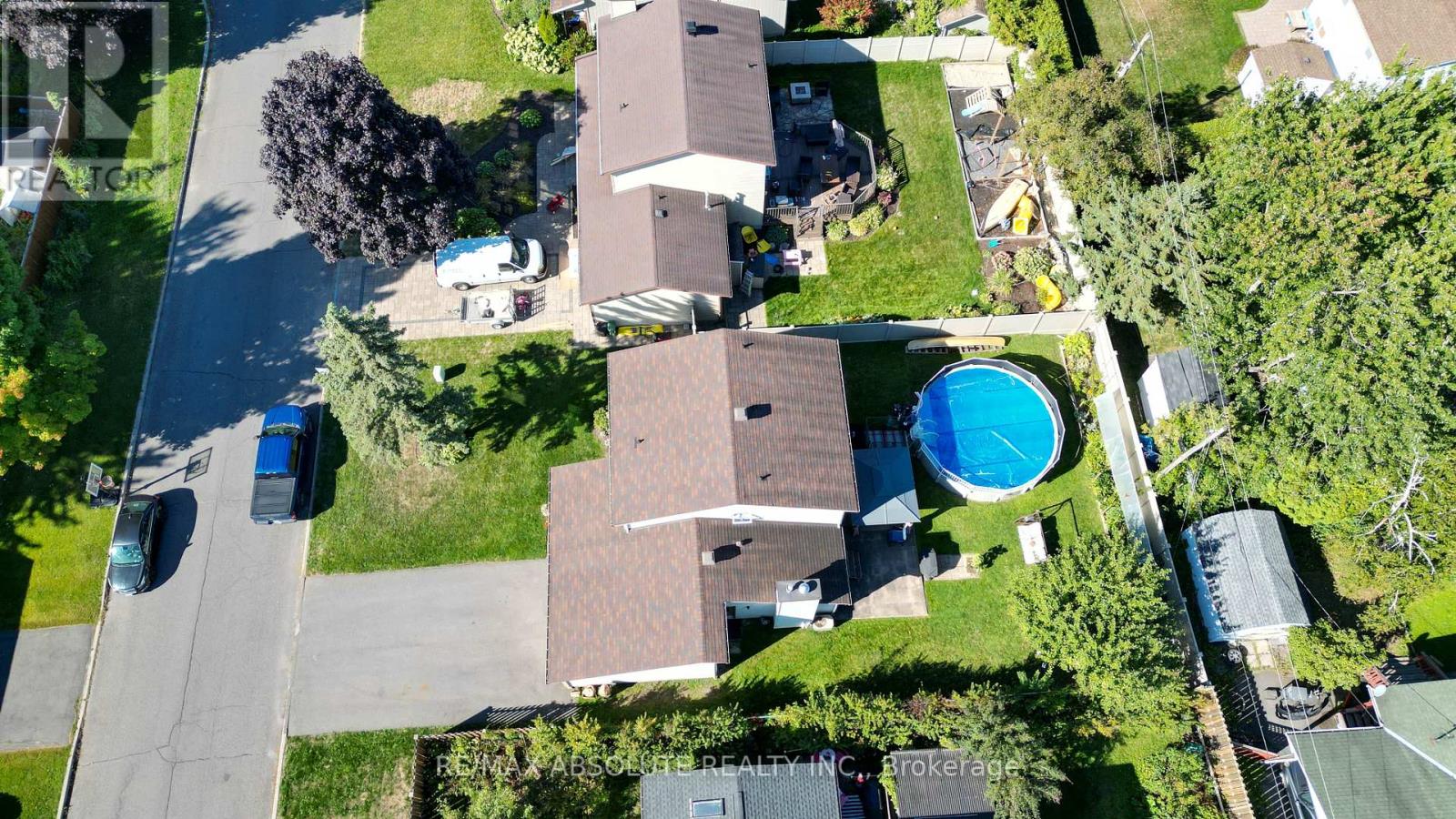 198 Hoylake Crescent, Ottawa, Ontario  K1E 2M8 - Photo 7 - X12406624