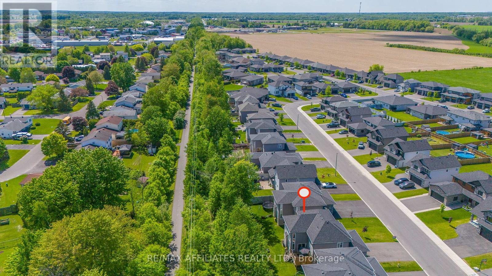156 Hybrid Street, Russell, Ontario  K0A 1W0 - Photo 46 - X12406636