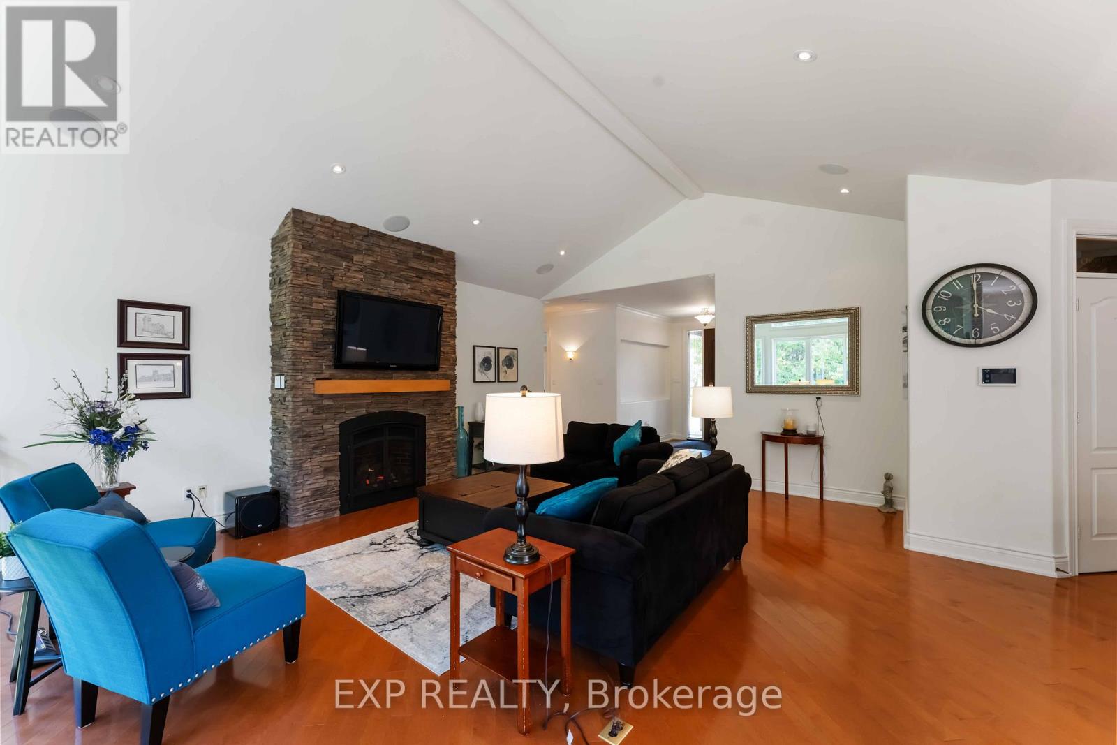 6805 Pebble Trail Way, Ottawa, Ontario  K4P 0B7 - Photo 11 - X12406732