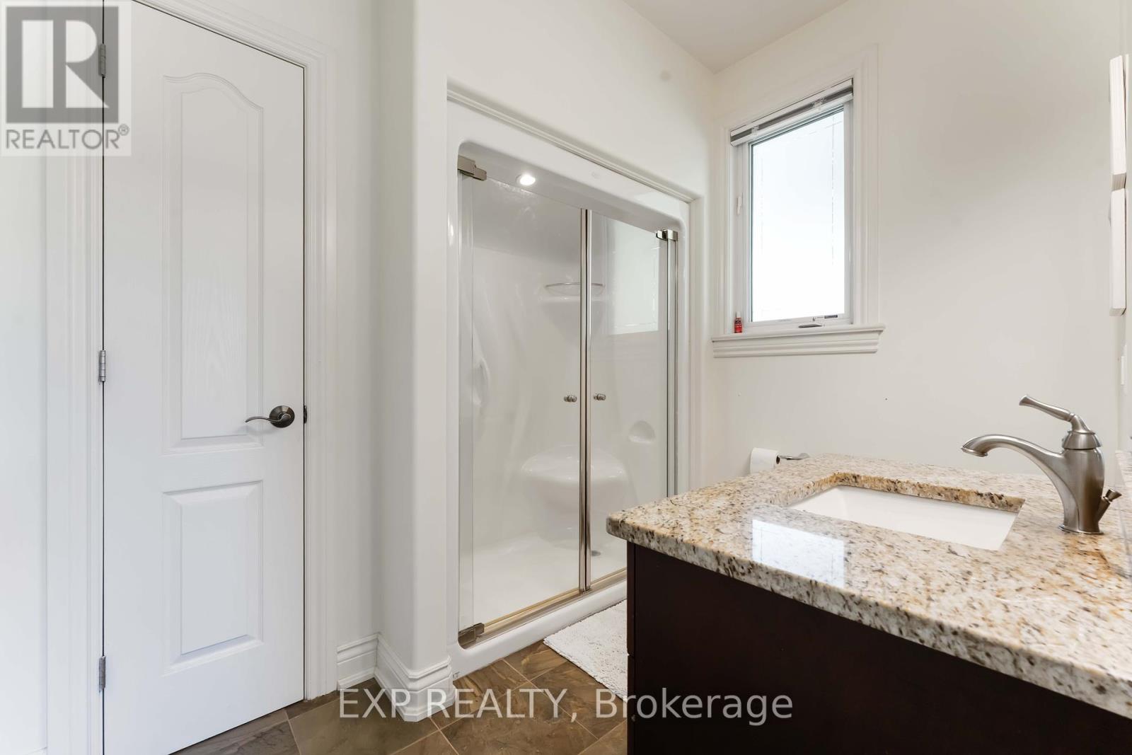 6805 Pebble Trail Way, Ottawa, Ontario  K4P 0B7 - Photo 19 - X12406732