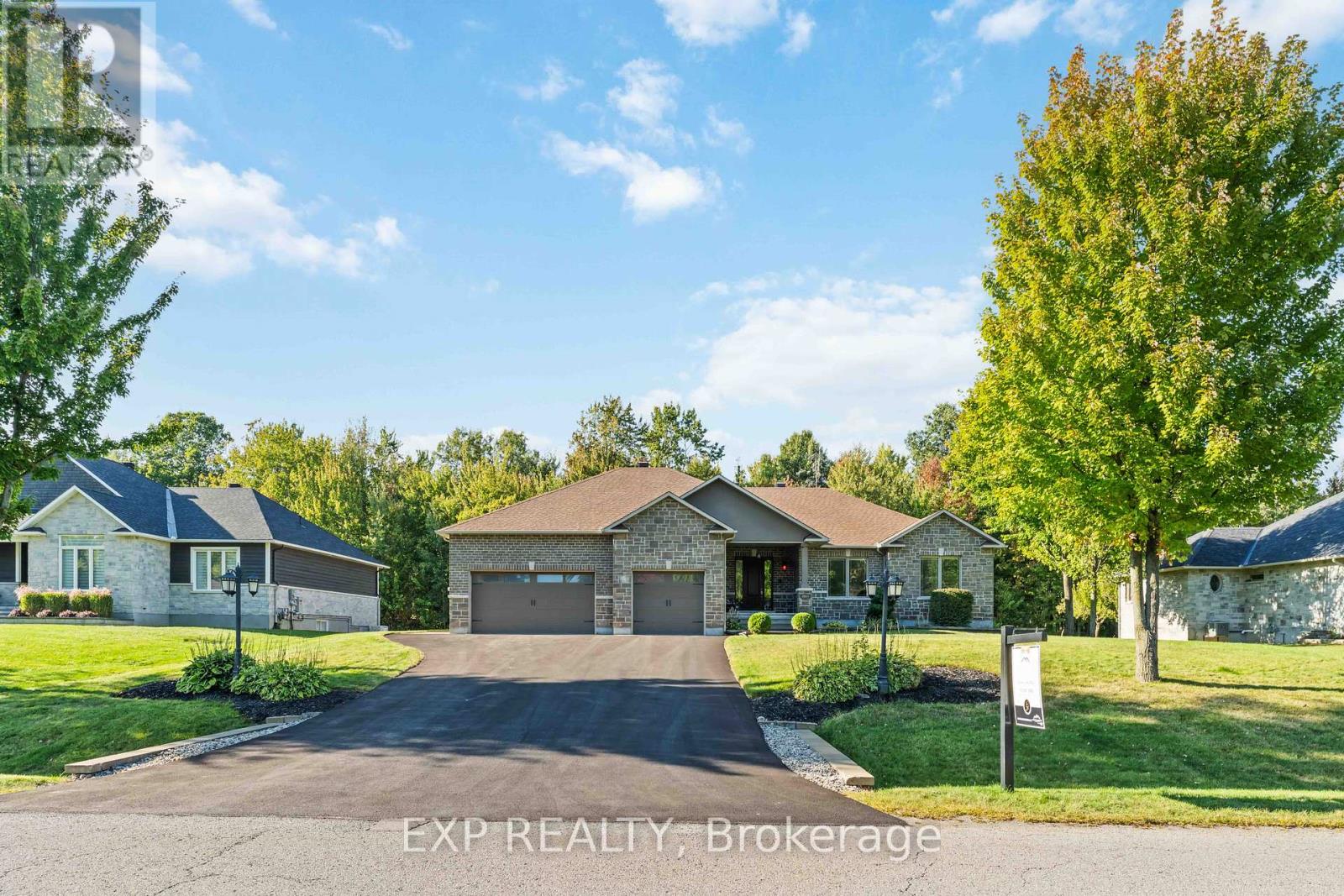6805 Pebble Trail Way, Ottawa, Ontario  K4P 0B7 - Photo 2 - X12406732