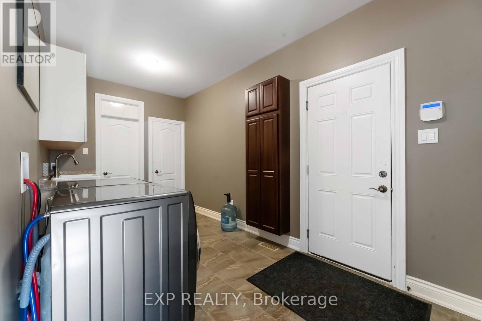 6805 Pebble Trail Way, Ottawa, Ontario  K4P 0B7 - Photo 26 - X12406732
