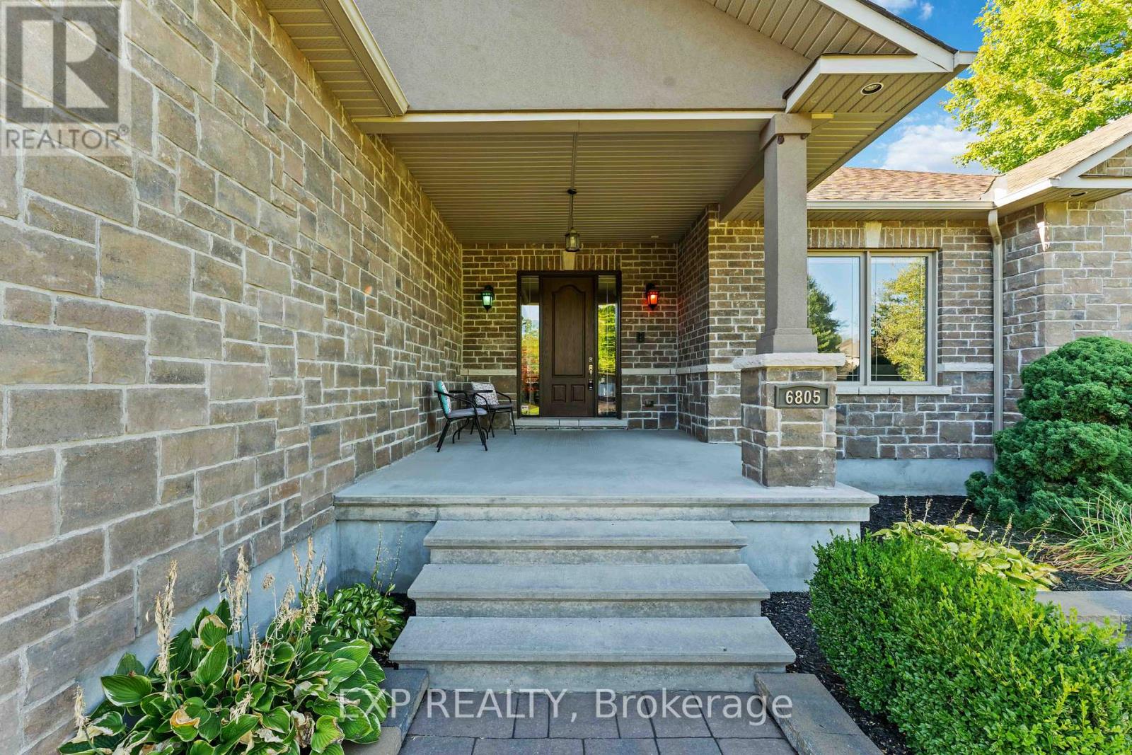6805 Pebble Trail Way, Ottawa, Ontario  K4P 0B7 - Photo 3 - X12406732