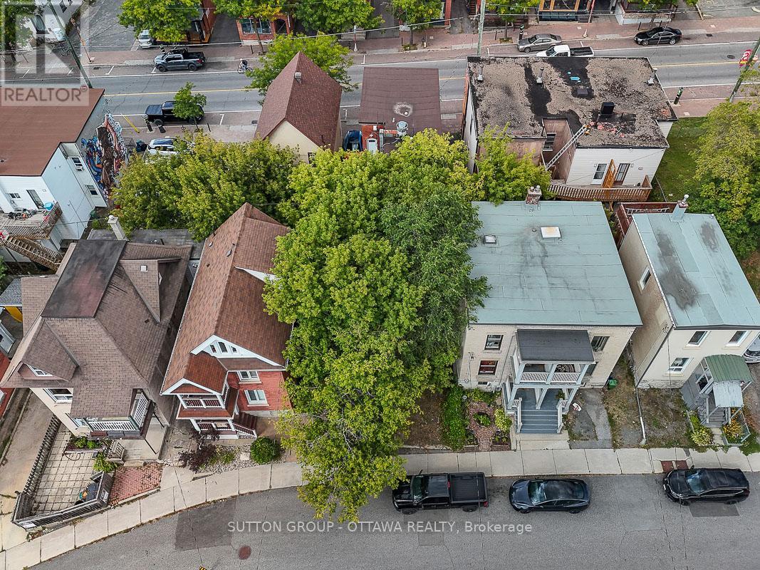 133 ECCLES STREET, Ottawa, Ontario