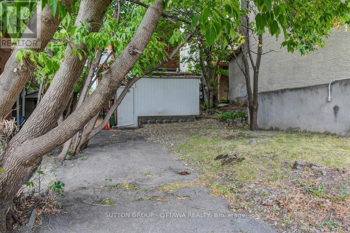 133 Eccles Street, Ottawa, Ontario  K1R 6S7 - Photo 3 - X12406737